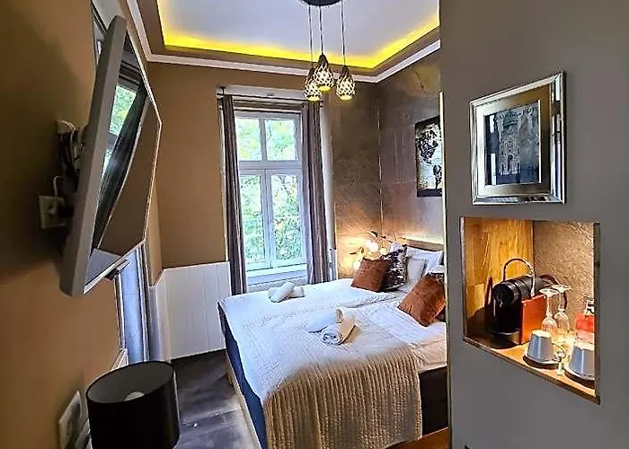 מלון Urban Budget Boutique 3*