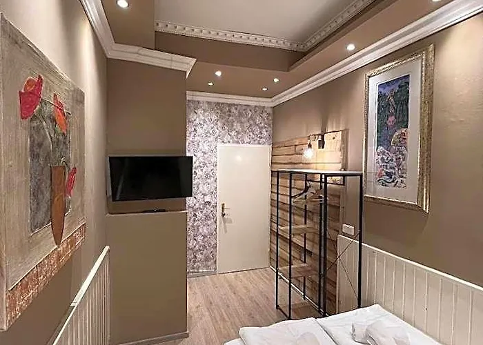 מלון Urban Budget Boutique 3*
